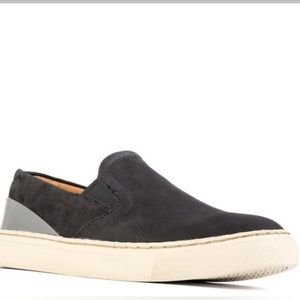 NWOB Cougar Flip Slip memory foam slip ons